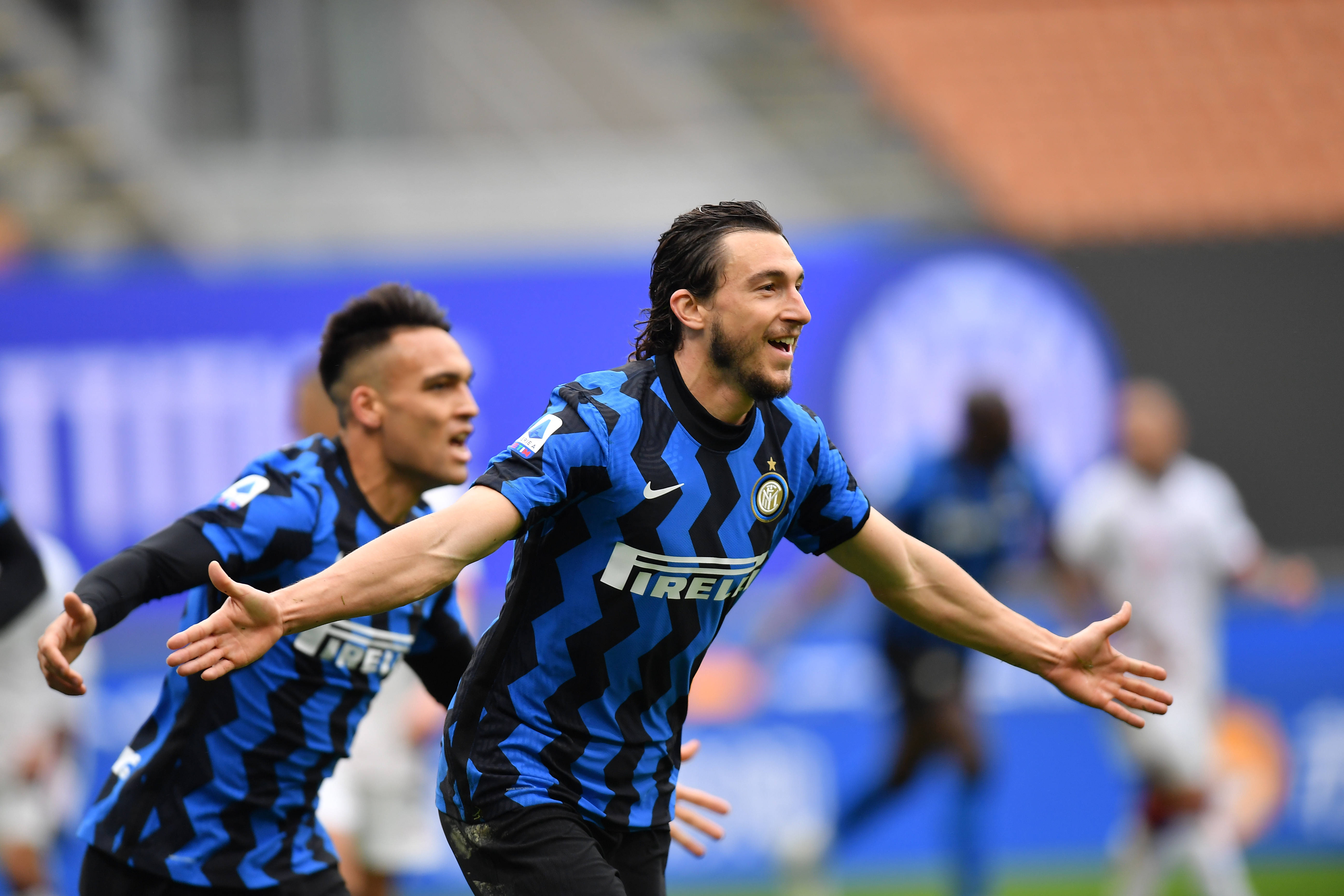 惊喜，曼联17岁青训小将詹姆斯-奥弗里入选澳大利亚国家队（澳大利亚国家队征召曼联17岁青训新星詹姆斯-奥弗里）