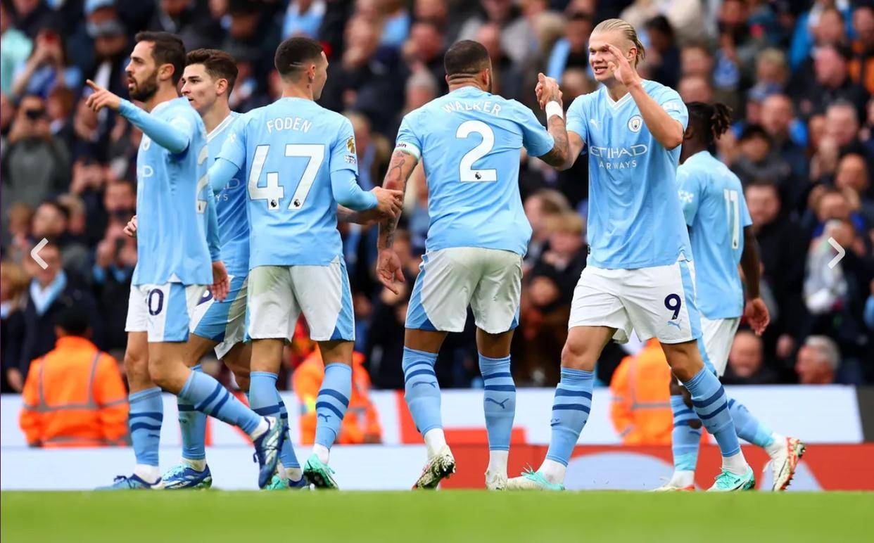 崇明四杰！武磊、颜骏凌、王燊超、吕文君斩获个人第4座中超冠军（崇明四杰再登顶：武磊、颜骏凌、王燊超、吕文君各夺个人第4座中超桂冠）