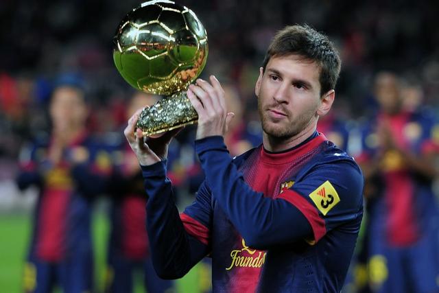 塞内加尔官方发布预热海报：马内、门迪和库利巴利出镜（塞内加尔官方发布赛前预热海报：马内、门迪、库利巴利同框亮相）