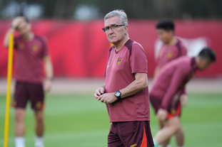 巴塞罗那门将之争：特尔施特根回归引发的悬念（特尔施特根复出，巴萨门线之争再起悬念）