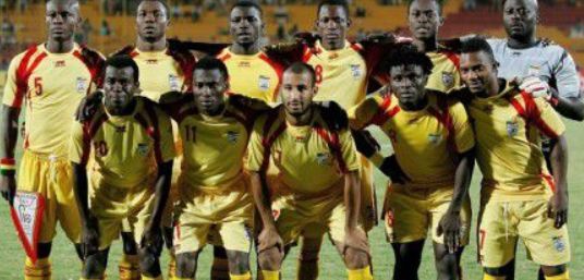 大连英博外援拉布亚德离队，本赛季表现起伏，遭质疑，终与俱乐部解约。（大连英博外援拉布亚德与俱乐部解约离队：赛季表现起伏惹质疑）